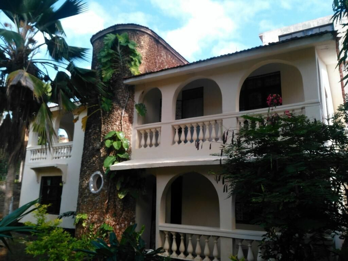Exterior & Views 2, Akogo House, Nyali