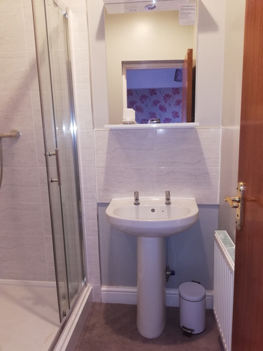 Bathroom 4, The Lord Nelson, North Lincolnshire