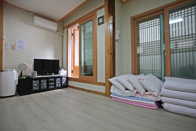 Bedroom 4, Nuhadang Hanok Guesthouse, Jongno
