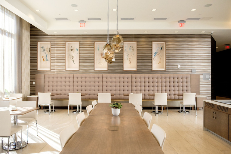 Food & Drinks 5, AC Hotel by Marriott Cincinnati at The Banks, Cincinnati