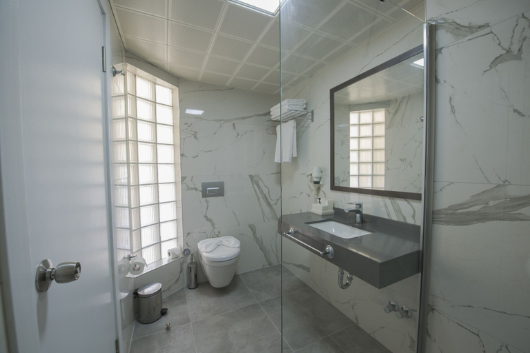 Bathroom 5, Belcehan Hotel, Fethiye