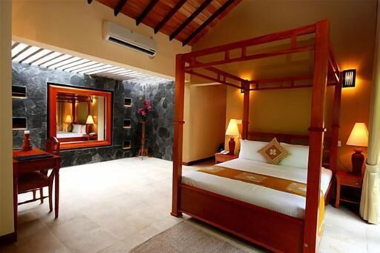 Bedroom 2, Riverdale Hotel, Beruwala