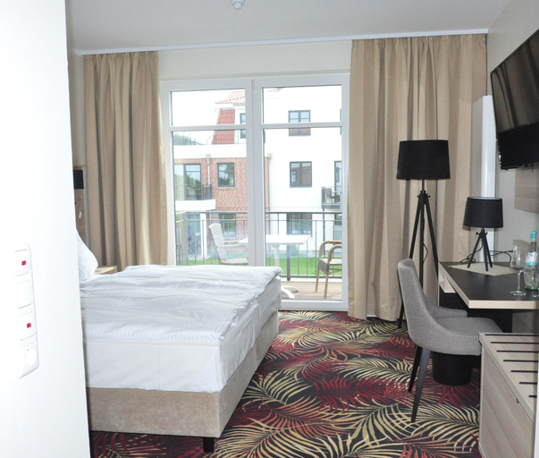 Bedroom 2, Avalon Hotel Bellevue, Ostholstein