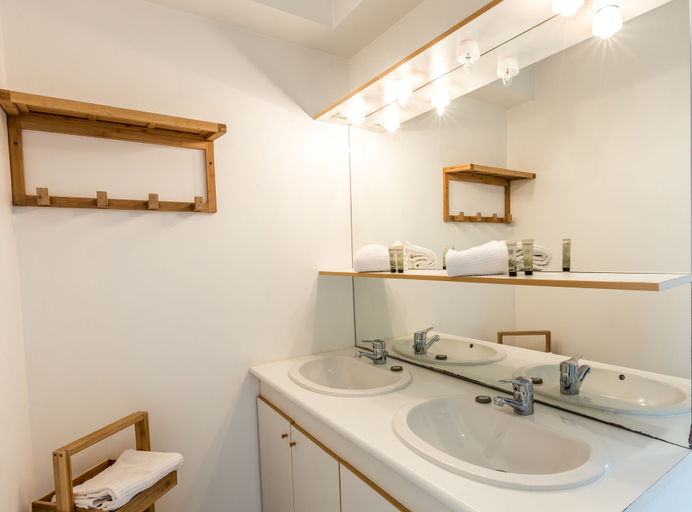 Bathroom 4, Résid' Spa - Loire & Sèvre, Loire-Atlantique