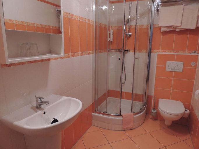 Bathroom 4, Hotel Club, Kežmarok