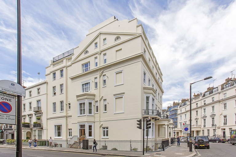 Exterior & Views 2, Chesham Court, London