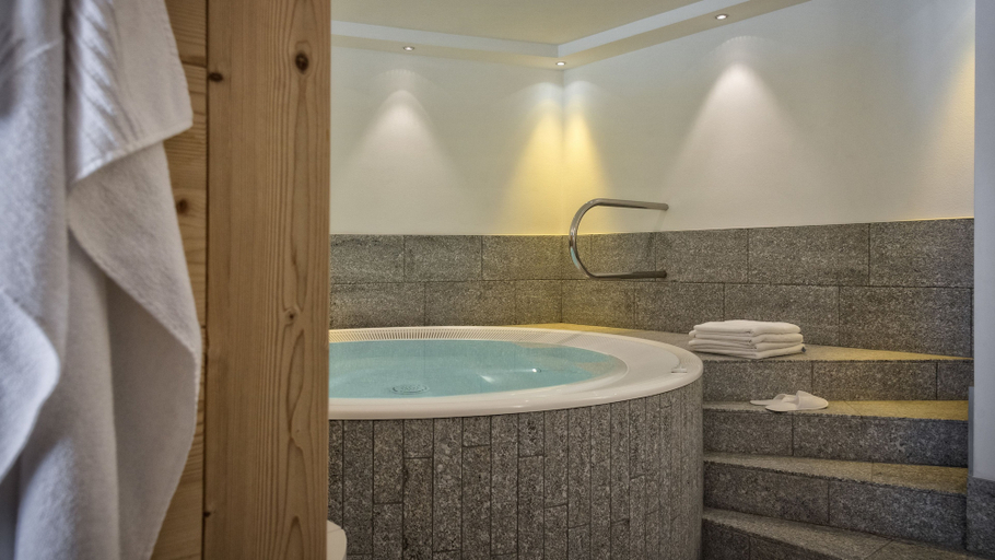 Bathroom 4, Hotel Elisabeth, Bolzano