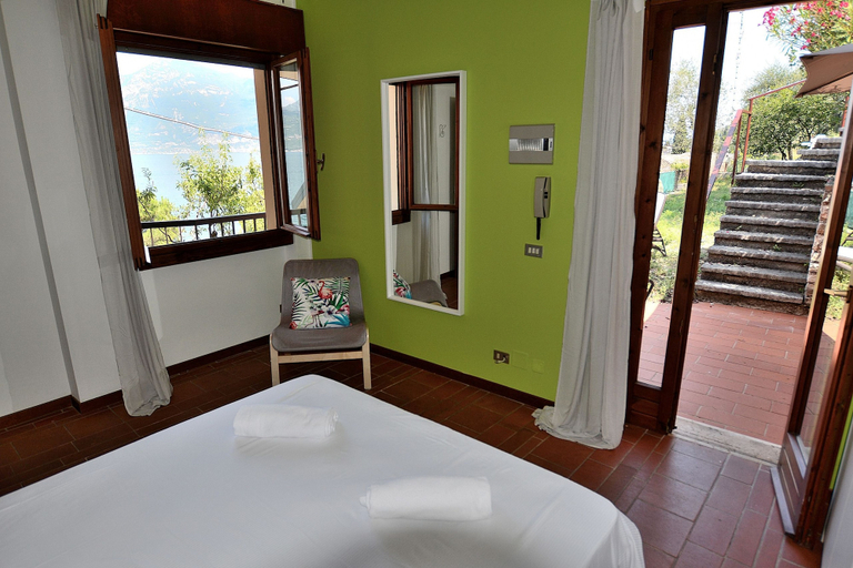 Room 5, Greenery Loft With Lake View, Verona