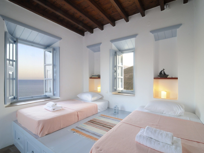 Bedroom 5, Onar, South Aegean