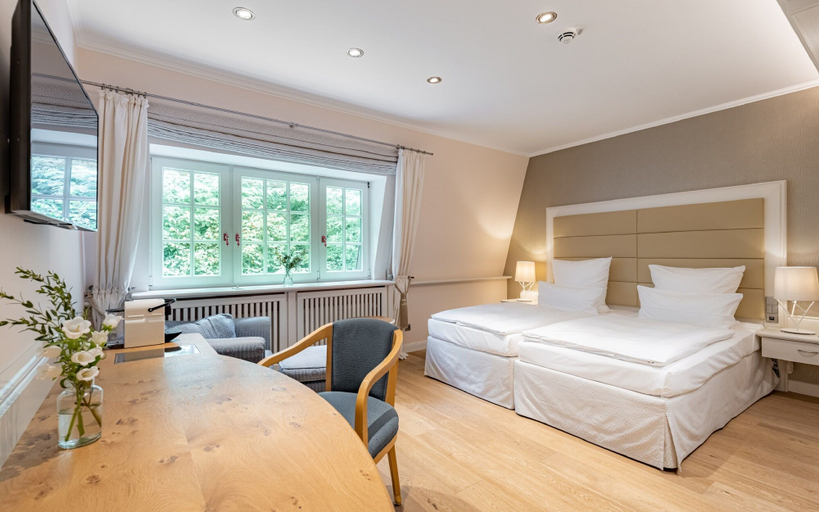 Bedroom 3, Waldhaus Reinbek, Stormarn