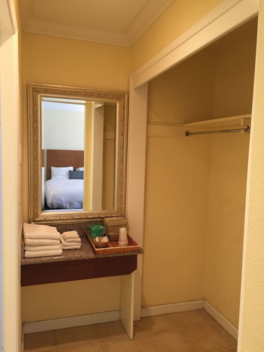 Bedroom 3, Surf Motel, San Francisco