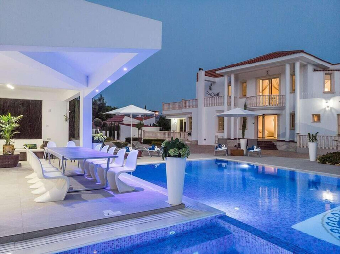 Sport & Beauty 5, Villa Royale
