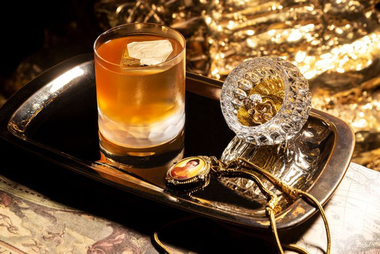 Food & Drinks 27