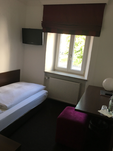 Bedroom 3, Hotel Bergbauer, Neuburg-Schrobenhausen