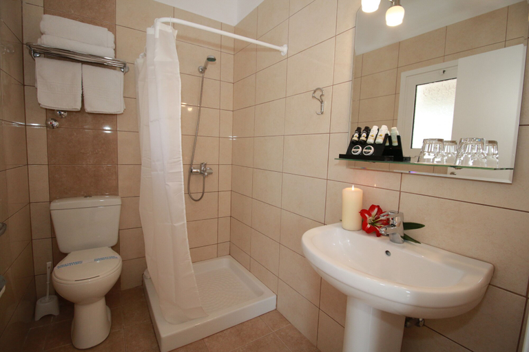 Bathroom 5, Hotel Yannis Corfu, Ionian Islands