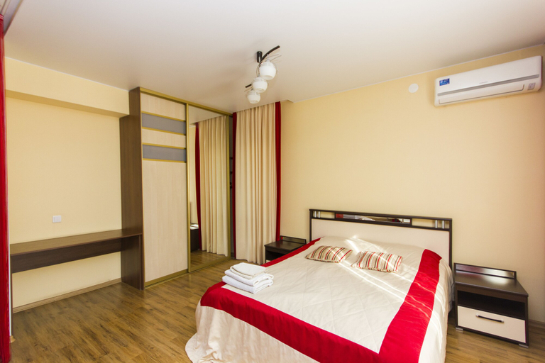 Bedroom 3, 7 floors Apart-Hotel Tyumen Centre, Tyumen'