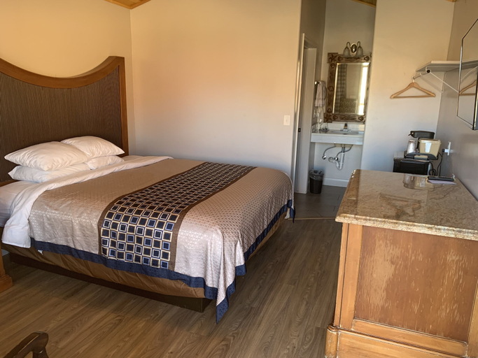 Bedroom 5, Red Canyon Cabins, Kane