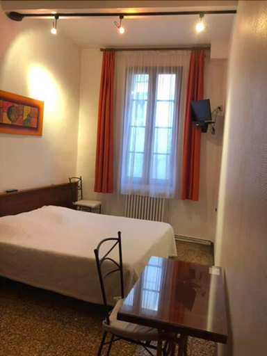 Bedroom 3, Hôtel des Etuves, Hérault