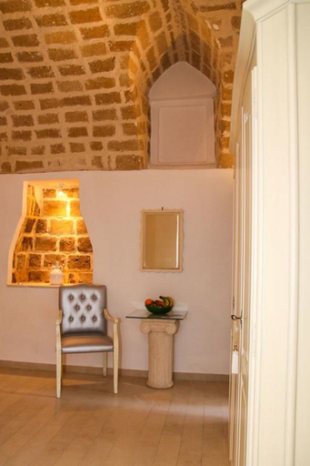 Others 5, Palazzo Piccioli, Lecce