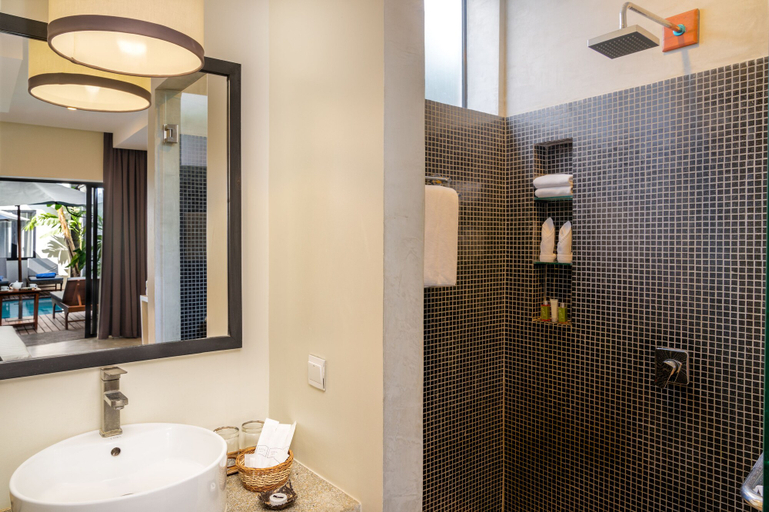 Bathroom 4, Silver Smith Residence, Siem Reap