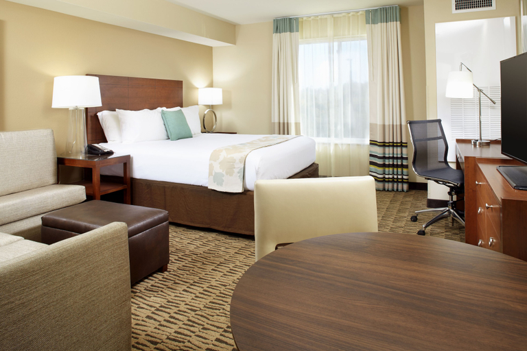 Bedroom 4, Hawthorn Suites by Wyndham Wheeling at the Highlands, Ohio