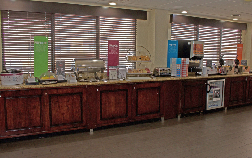 Food & Drinks 11