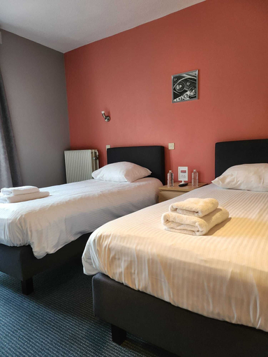 Bedroom 4, Pitlane Lodge, Liège