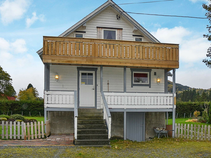 Exterior & Views 2, 8 Person Holiday Home in Sæbø, Ørsta