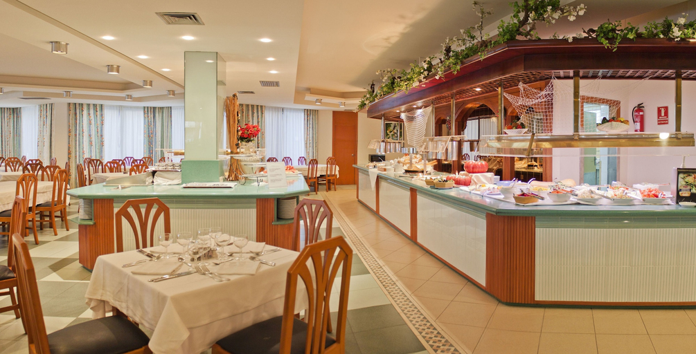 Food & Drinks 5, TRH Jardin Del Mar, Baleares