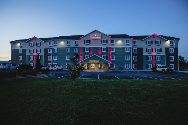 Exterior & Views 2, Hawthorn Extended Stay by Wyndham Saint Robert, Pulaski