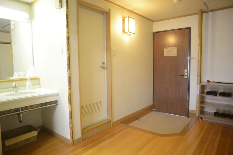 Bathroom 4, Miyajima MorinoYado Inn, Hatsukaichi