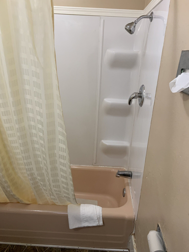 Bathroom 3, Ashland Motel, Lake Superior