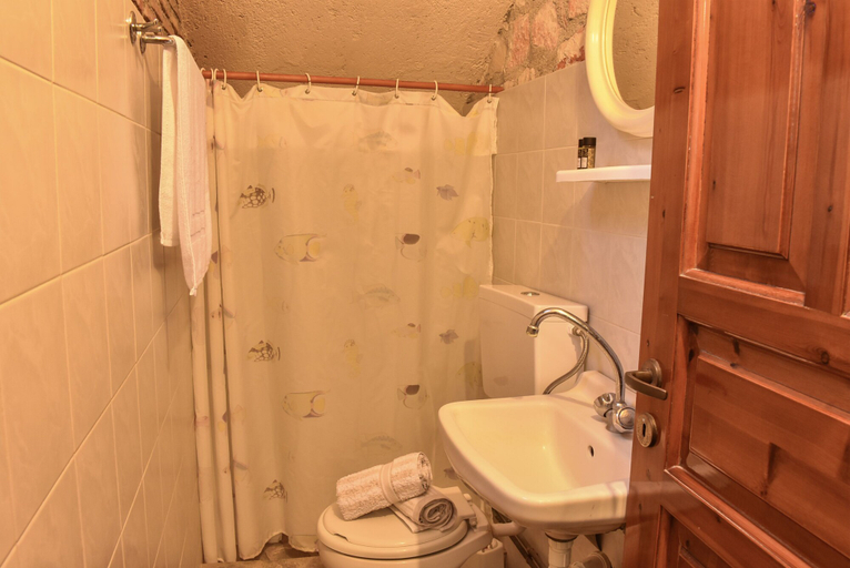Bathroom, Giovani Stone House, Ionian Islands
