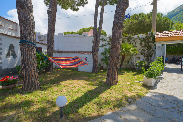 Exterior & Views 2, Villa Le Magnolie, Napoli