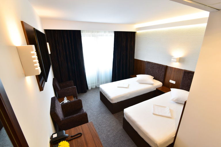 Bedroom 3, Hotel Forum, Ploiesti