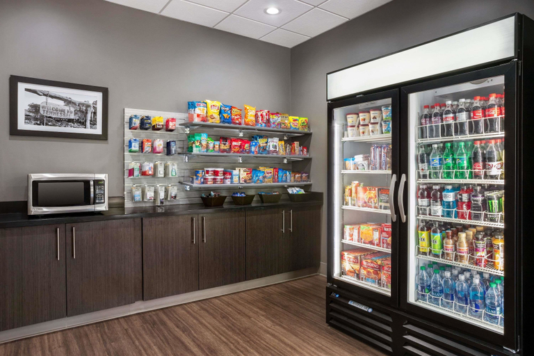 Food & Drinks 5, Days Inn & Suites by Wyndham Murfreesboro I-24 East, Rutherford