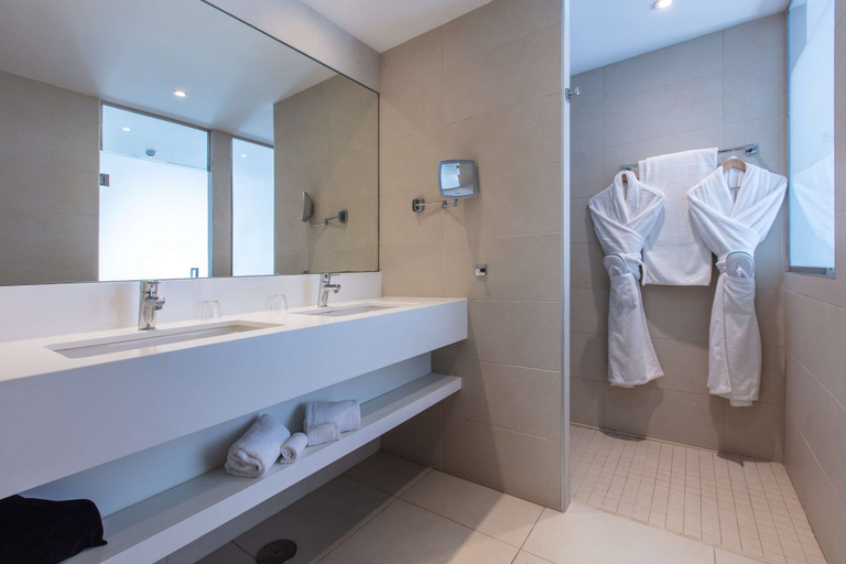 Bathroom 5, Radisson Blu Resort & Spa, Gran Canaria Mogan, Las Palmas