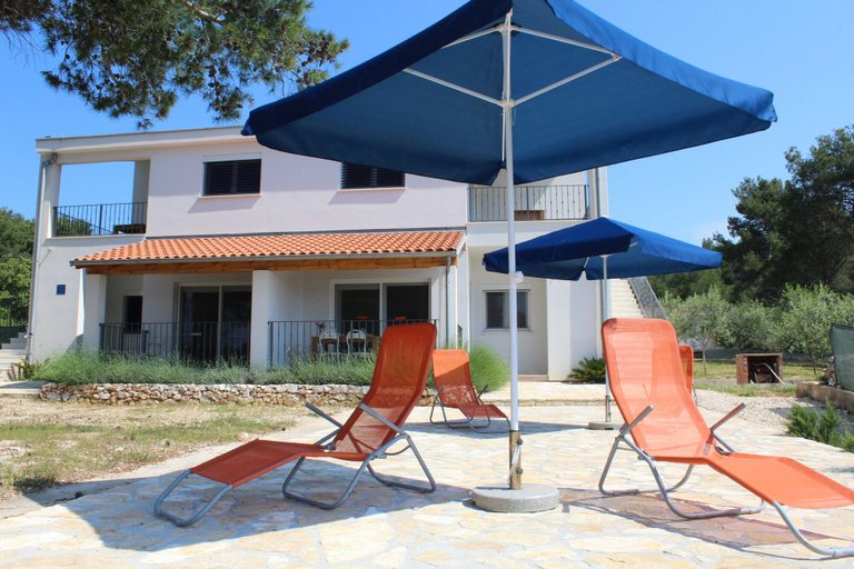 Exterior & Views 2, Gorgonia Suites, Sali
