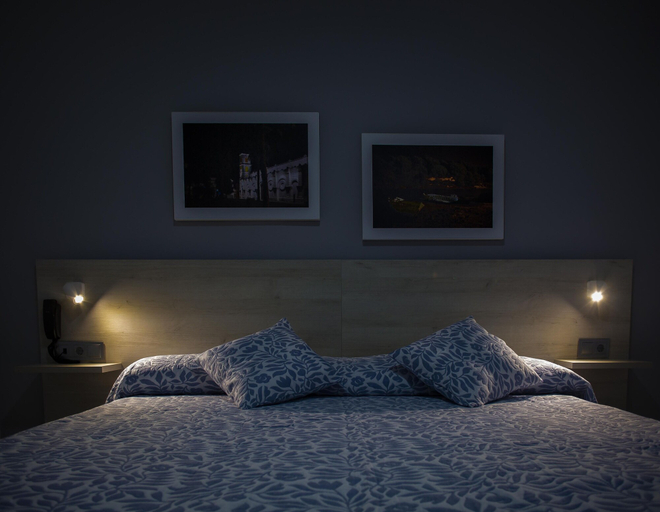 Bedroom 2, Hotel Bari, Cádiz
