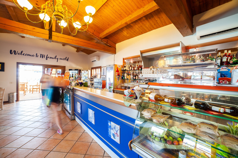 Food & Drinks 5, TH San Teodoro - Liscia Eldi Village, Nuoro