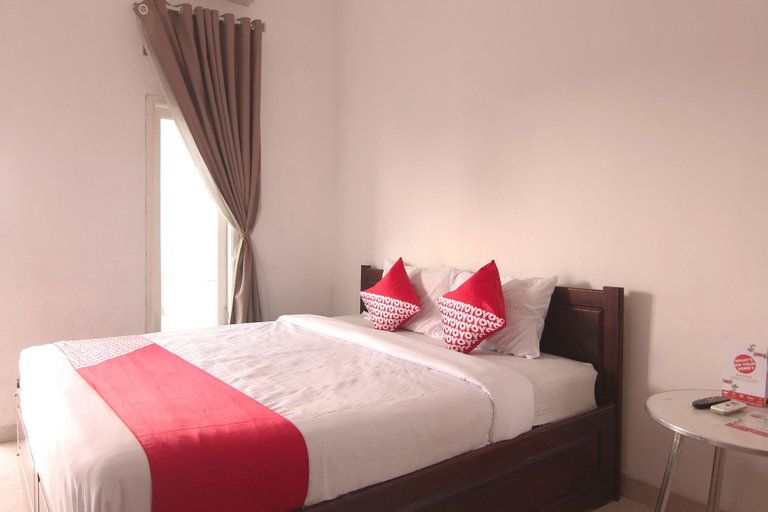Bedroom 1, OYO 1456 Hotel Garuda, Central Lampung