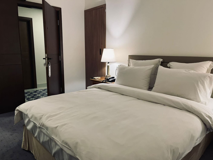 Bedroom 2, Hotel Napoleon Beirut, Beirut