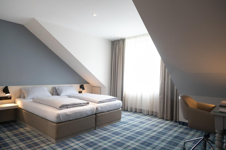 Bedroom 5, Haberkamp Hotel, Verden