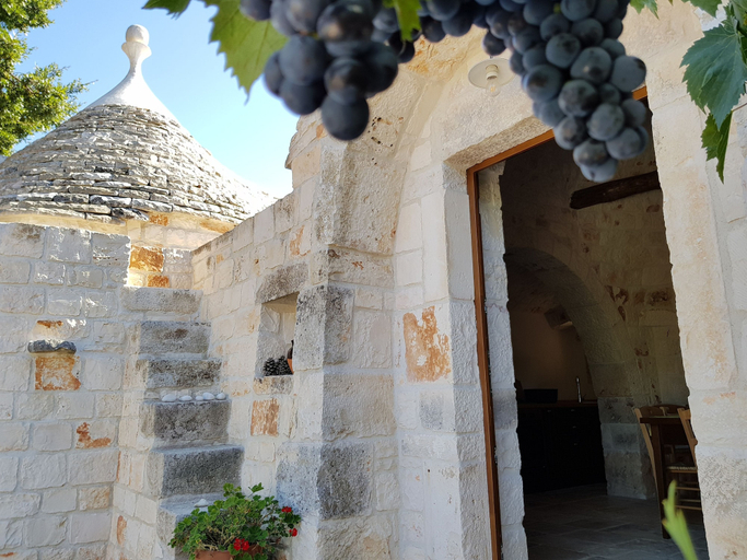 Exterior & Views 2, Almapetra Trulli Resort, Bari