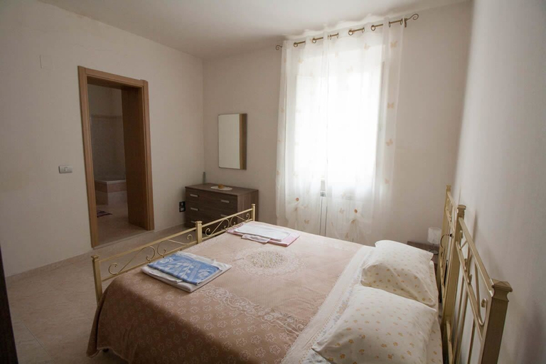 Bedroom 3, La Marina, Chieti