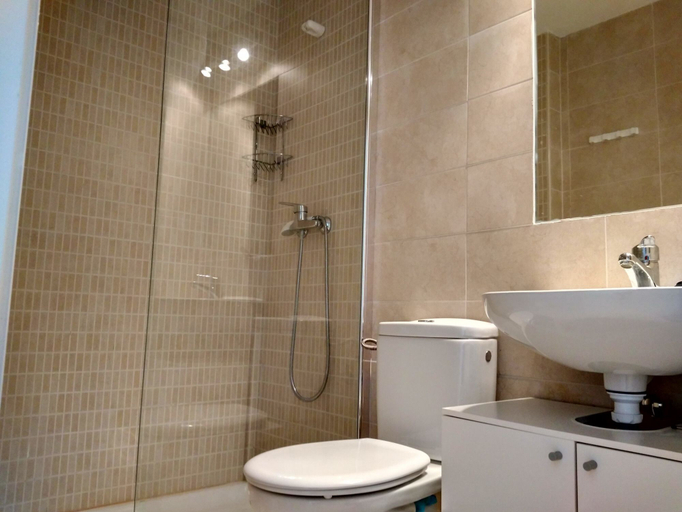 Bathroom 4, Cielo, Cádiz
