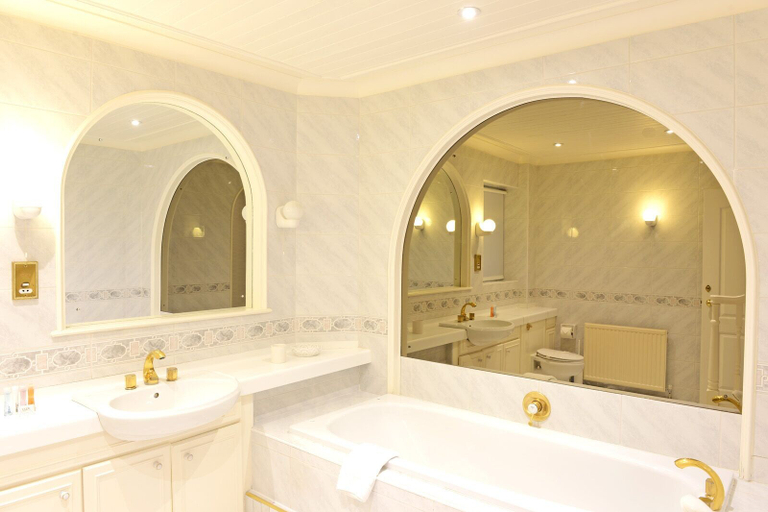 Bathroom 4, Fairways, East Sussex