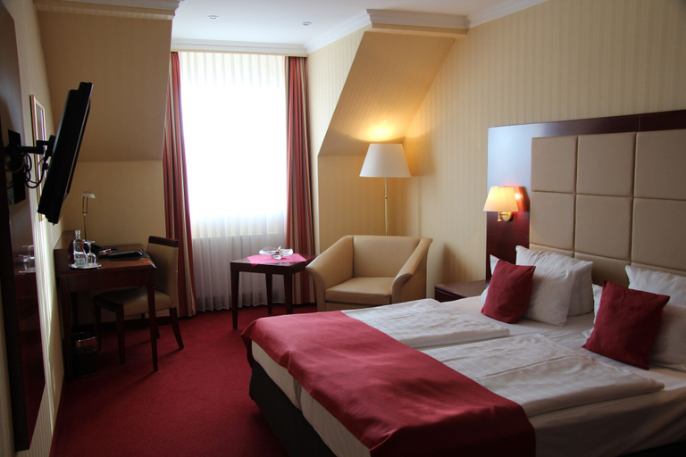 Bedroom 3, Hotel Amaris, Bremerhaven