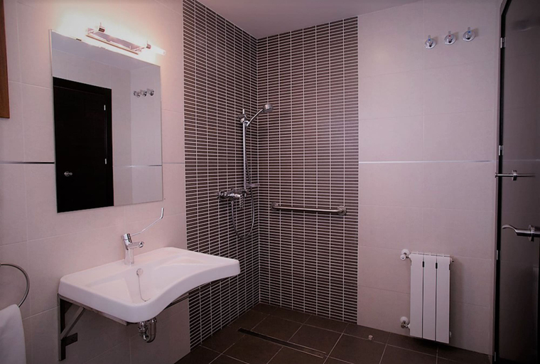 Bathroom 4, Hotel Restaurante El Corte, Málaga