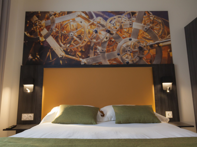 Bedroom 3, Hôtel Restaurant L'Horloge Gourmande, Drôme